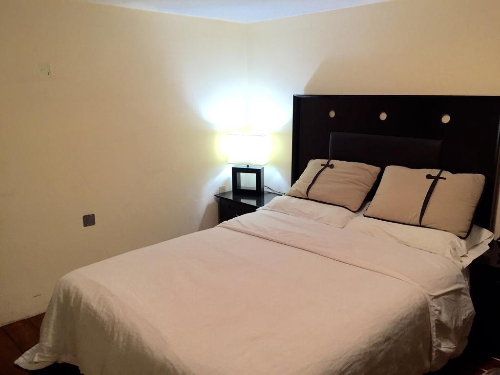 Hostal Casa Castillo Morelia Habitación foto